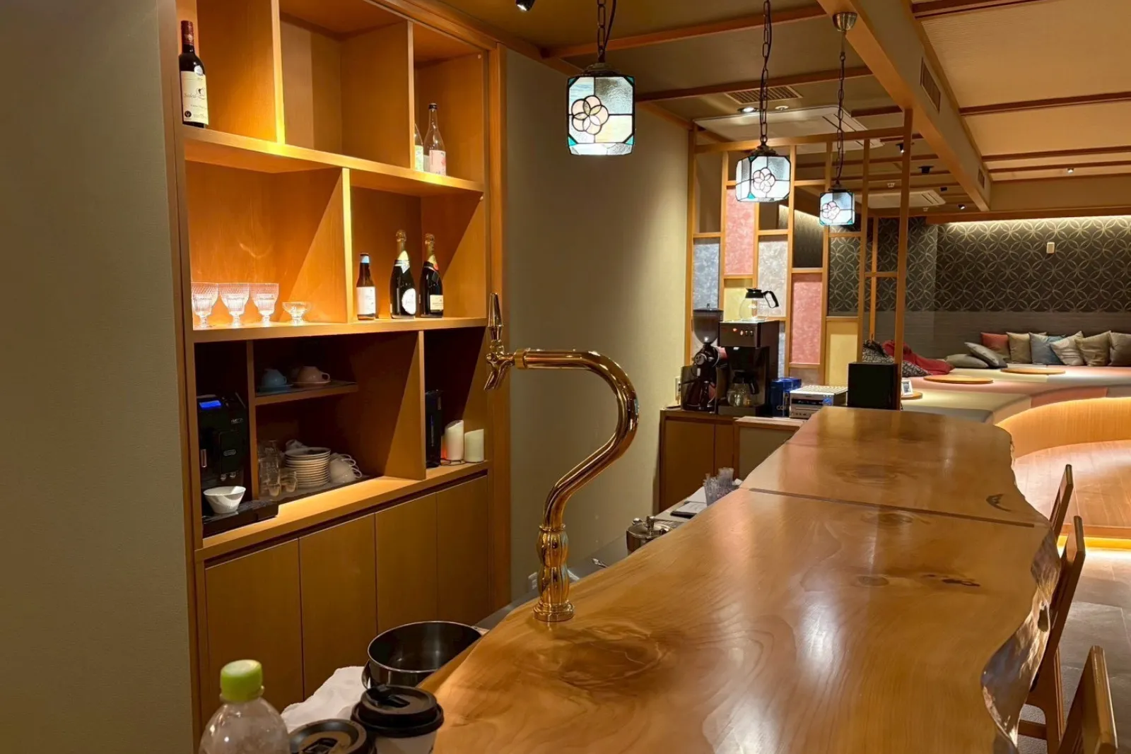 1600×1067、1カラム画像カルーセル (6)